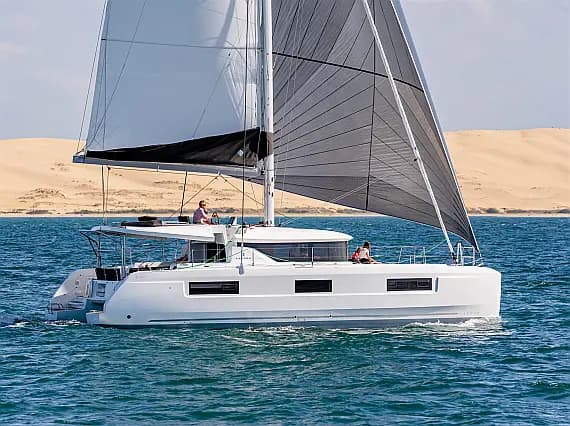 Lagoon 46 in Sardinia / Olbia / Marina Golfo Cugnana - image 1