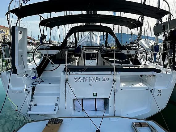 Dufour 41 in Lefkada / Port of Lefkas - image 1