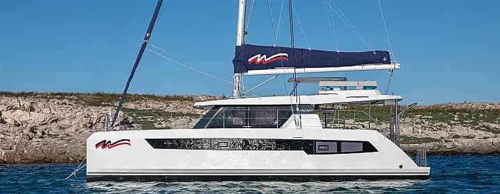 Leopard 42 in Raiatea / Apooiti Marina - image 1