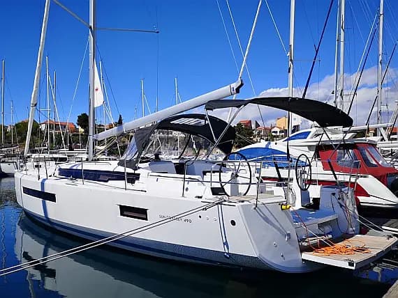 Sun Odyssey 490 in Šibenik / D-Marin Marina Mandalina - image 1