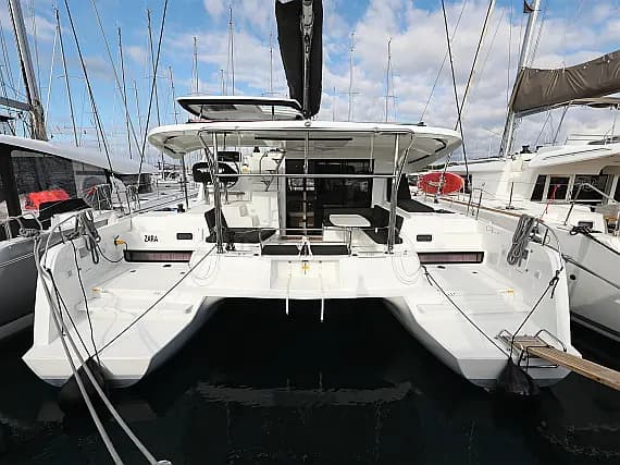 Lagoon 42 in Sukošan / D-Marin Dalmacija Marina - image 1