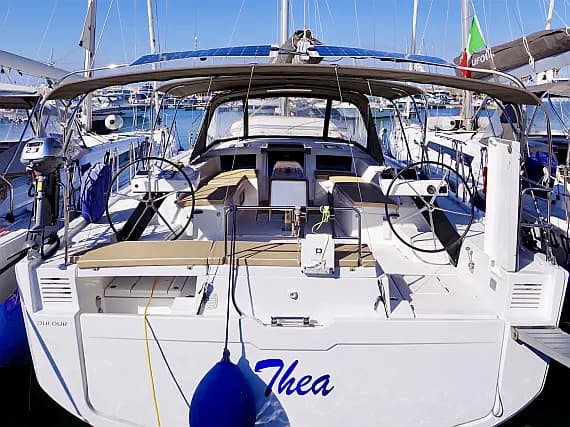 Dufour 530 in Castellammare di Stabia / Marina di Stabia - image 1