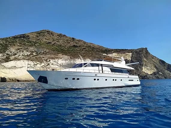 San Lorenzo SL 82 in Athens / Alimos Marina - image 1