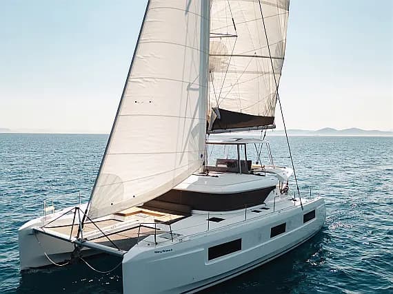 Lagoon 46 in Athens / Alimos Marina - image 1
