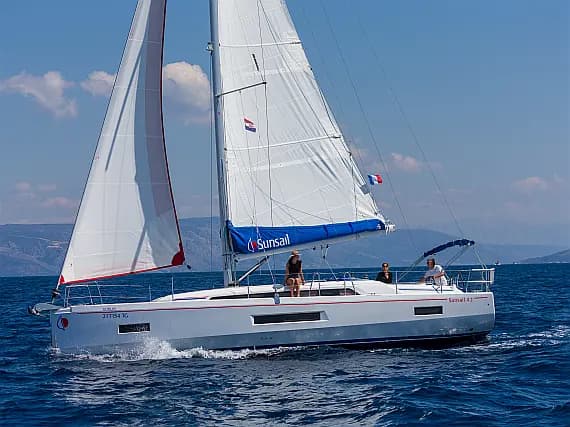 Oceanis 40.1 in Dubrovnik / ACI Marina Dubrovnik - image 1