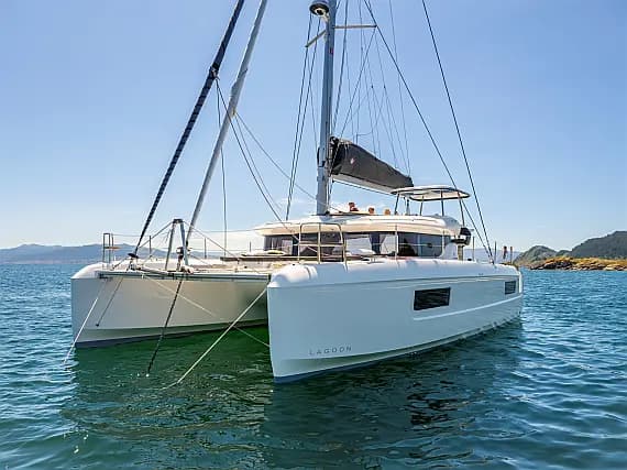 Lagoon 43 in Dubrovnik / ACI Marina Dubrovnik - image 1