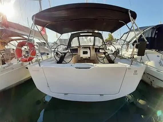 Dufour 390 in Procida / Marina di Procida - image 1