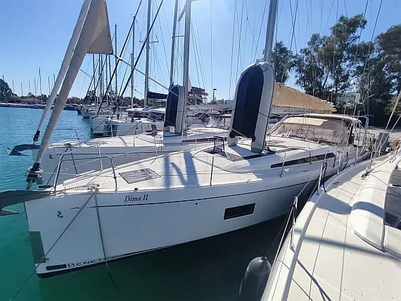 Oceanis 51.1 in Lefkada / Port of Lefkas - image 1