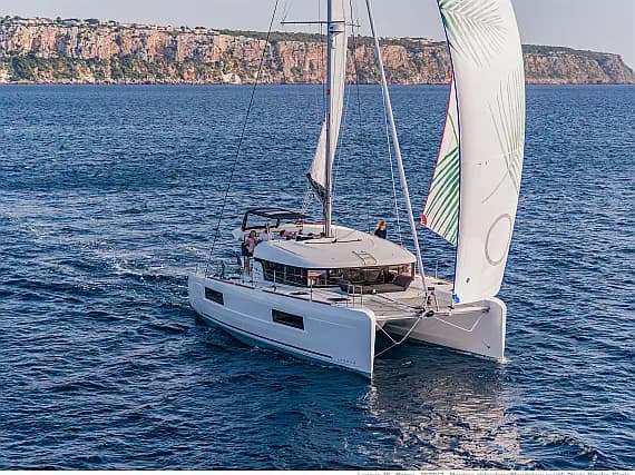Lagoon 40 in Rogoznica / Marina Frapa - image 1