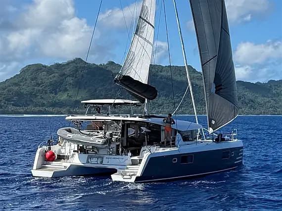 Lagoon 42 in Papeete, Tahiti / Papeete - image 1