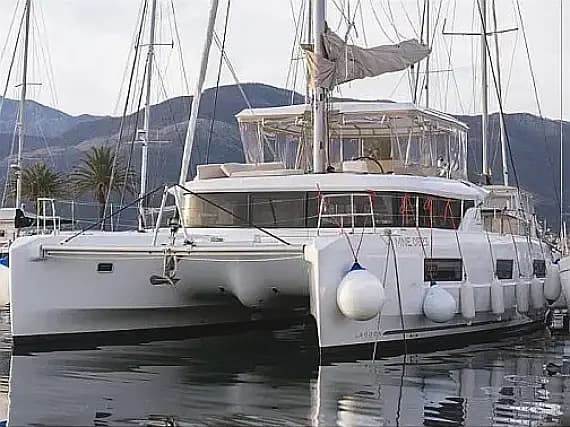 Lagoon 46 in Tivat / Porto Montenegro - image 1