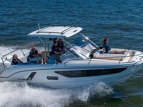 Beneteau Flyer 9 in Krk / Punat / Marina Punat - image 1