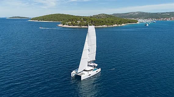 Lagoon 42 in Rogoznica / Marina Frapa - image 1