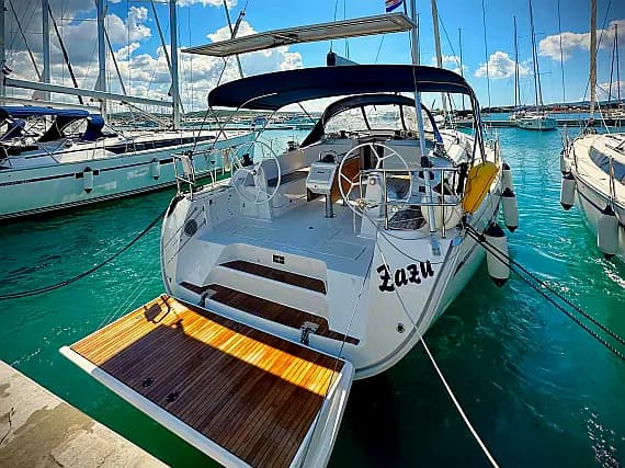 Bavaria Cruiser 46 in Sukošan / D-Marin Dalmacija Marina - image 1