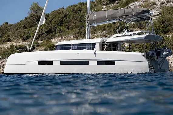 Dufour Catamaran 48 in Primošten / Marina Kremik - image 1