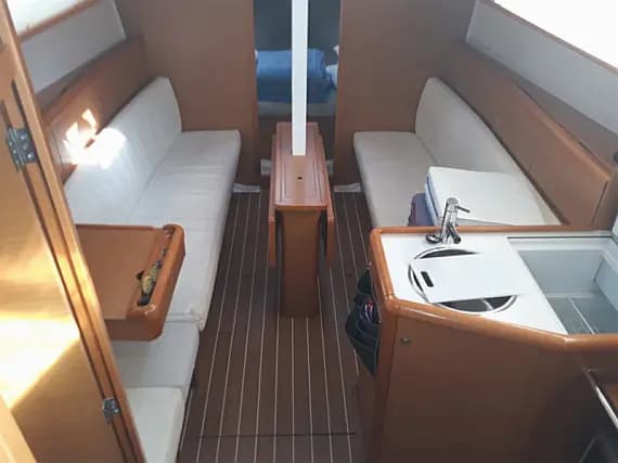 Sun Odyssey 33i in Corfu / Gouvia / D-Marin Marina Gouvia - image 1