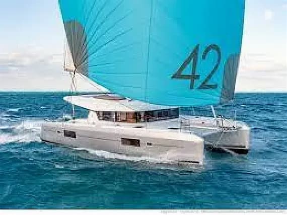 Lagoon 42 in Salerno / Marina d'Arechi - image 1