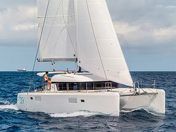Lagoon 39 in Šibenik / D-Marin Marina Mandalina - image 1