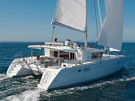 Lagoon 450 in Šibenik / D-Marin Marina Mandalina - image 1