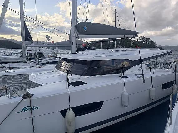 Isla 40 in Marmaris / Adaköy Marina - image 1