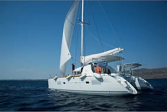 Lagoon 380 S2 in Preveza Main Port - image 1