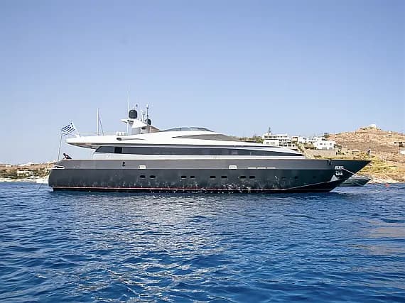 Baglietto 100 in Mykonos / Ornos bay - image 1