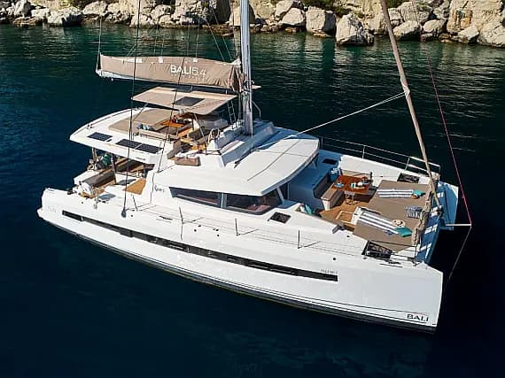 Bali 4.6 in Sardinia / Golfo Aranci / Mare Fun Charter & Marina - image 1