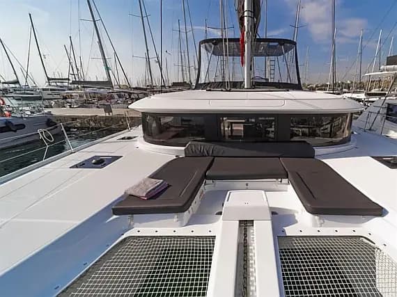 Lagoon 46 in Athens / Alimos Marina - image 1