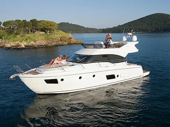 Bavaria Virtess 420 Fly in Šibenik / D-Marin Marina Mandalina - image 1