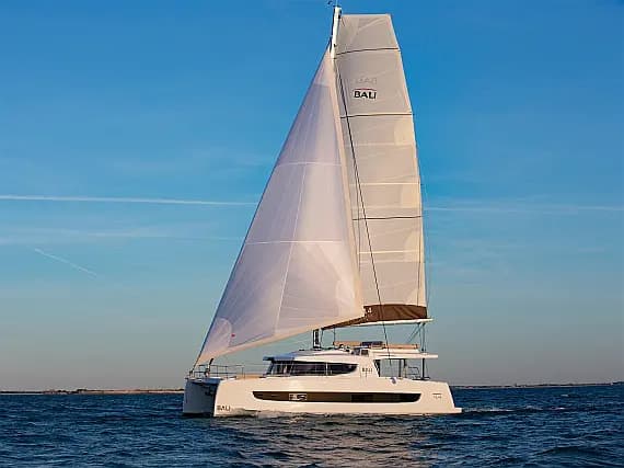 Bali 4.4 in Sicily / Capo d'Orlando Marina - image 1