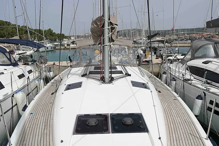 Sun Odyssey 440 in Sukošan / D-Marin Dalmacija Marina - image 1