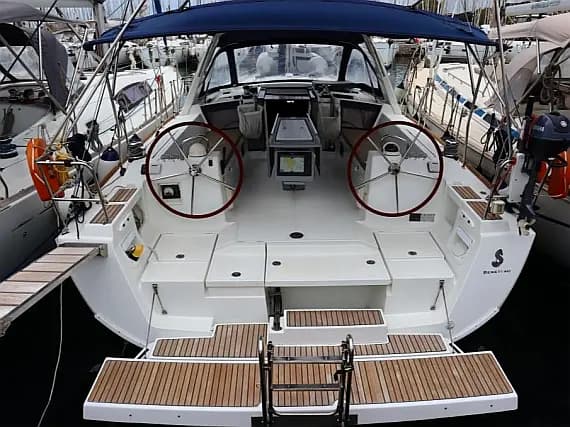 Oceanis 41 in Athens / Alimos Marina - image 1