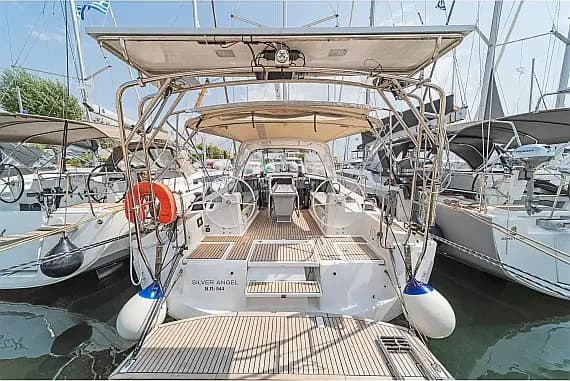 Oceanis 41.1 in Athens / Alimos Marina - image 1