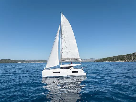 Lagoon 38 in Rogoznica / Marina Frapa - image 1