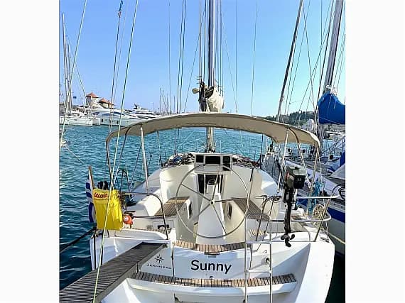 Sun Odyssey 36i in Rhodes New Marina - image 1