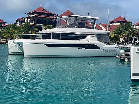 Leopard 53 PC in Eden Island / Mahe, Victoria / Eden Island Marina - image 1