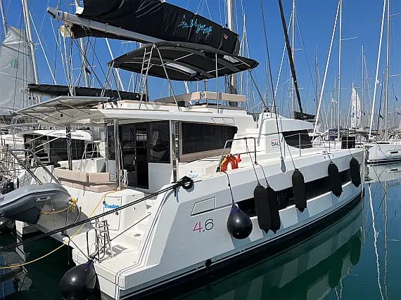 Bali 4.6 in Athens / Alimos Marina - image 1