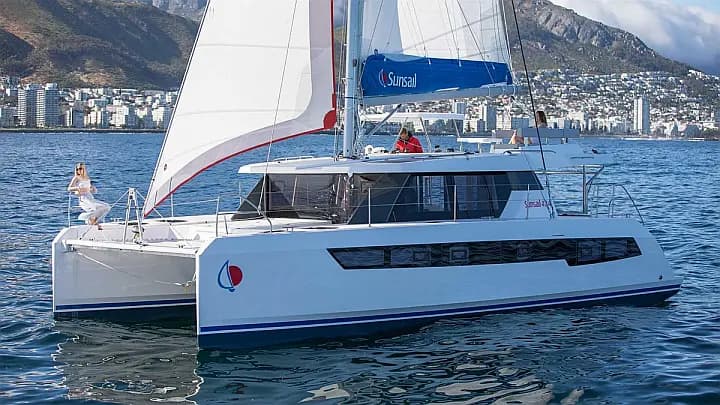 Sunsail 424 in Lefkada / D-Marin Marina Lefkas - image 1