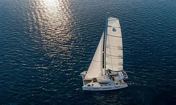 Lagoon 50 in Marina Agana - image 1
