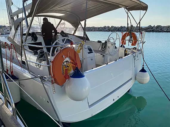 Sun Odyssey 410 in Lefkada / D-Marin Marina Lefkas - image 1