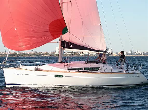 Sun Odyssey 36i in Lavrion Main Port - image 1