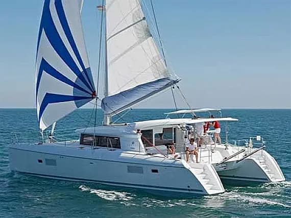 Lagoon 421 in Lefkada / Port of Lefkas - image 1