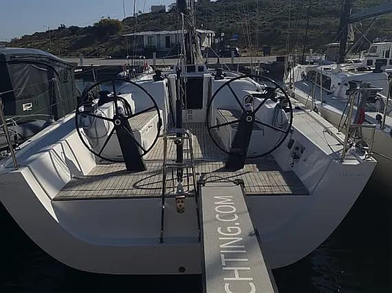 Xp 44 in Lavrion / Olympic Marina - image 1