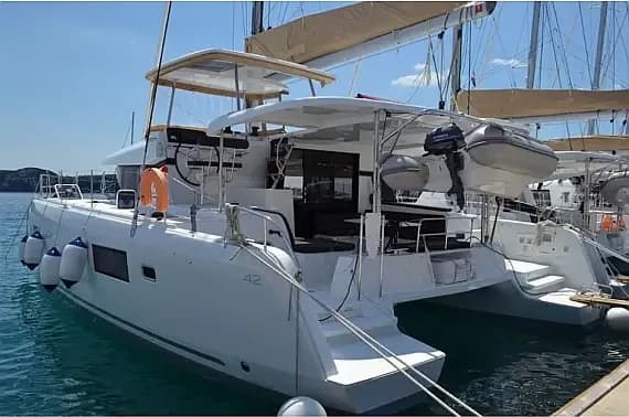 Lagoon 42 in Volos / Port of Volos - image 1