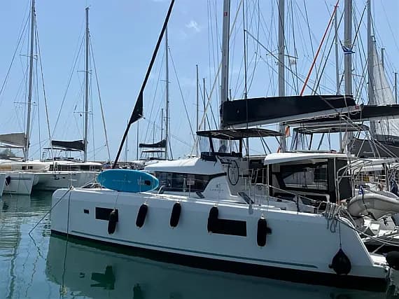 Lagoon 42 in Athens / Alimos Marina - image 1