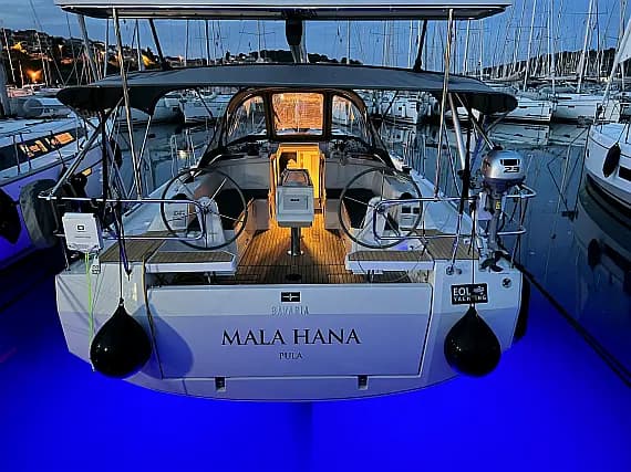 Bavaria C38 in Pula / Tehnomont Marina Veruda - image 1