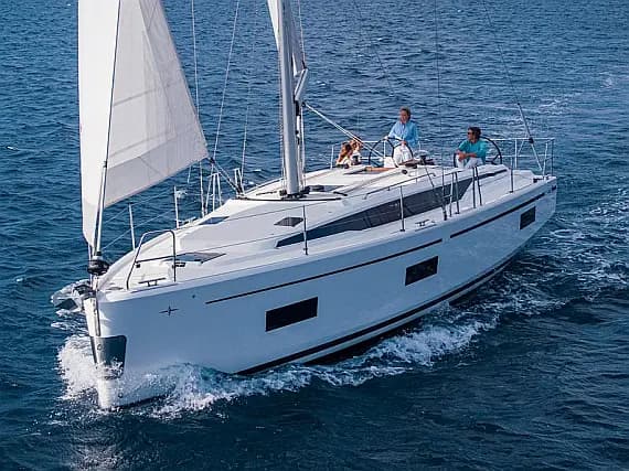Bavaria C42 in Athens / Alimos Marina - image 1