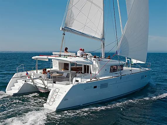 Lagoon 450 in Šibenik / D-Marin Marina Mandalina - image 1
