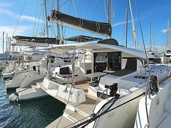 Lagoon 42 in Sukošan / D-Marin Dalmacija Marina - image 1