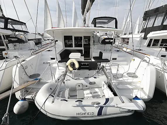 Lagoon 40 in Sukošan / D-Marin Dalmacija Marina - image 1